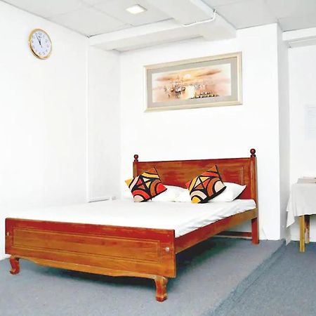 The Beehive Colombo Hotell Eksteriør bilde